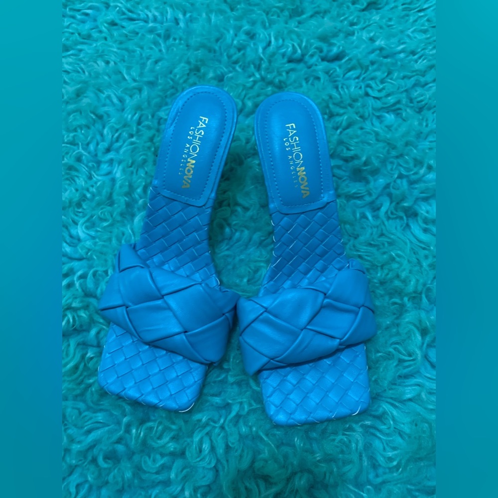 Fashion nova heeled slippers